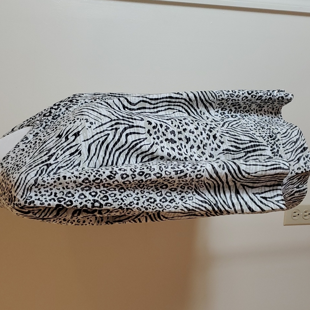 Onque Zebra Print Button Front Top Size Xl - image 4